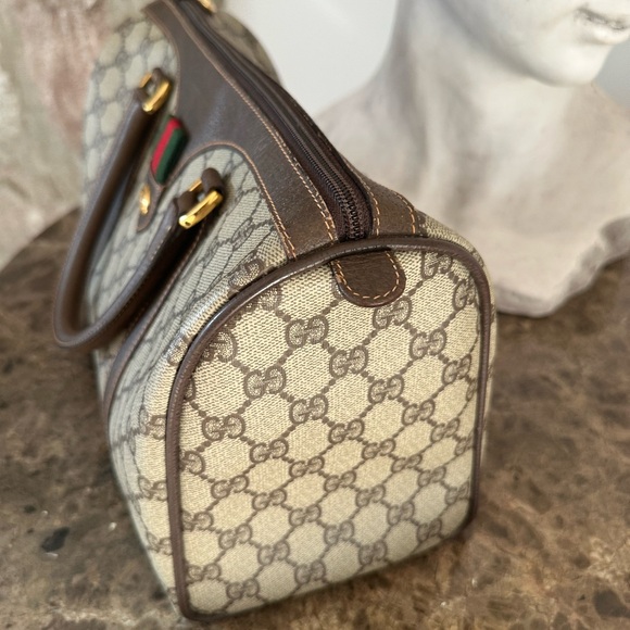 Authentic Gucci handbag - Picture 4 of 7